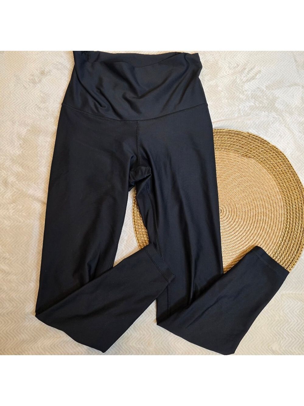 *4 For $25* Old Navy Women's Black High-Rise Leggings
